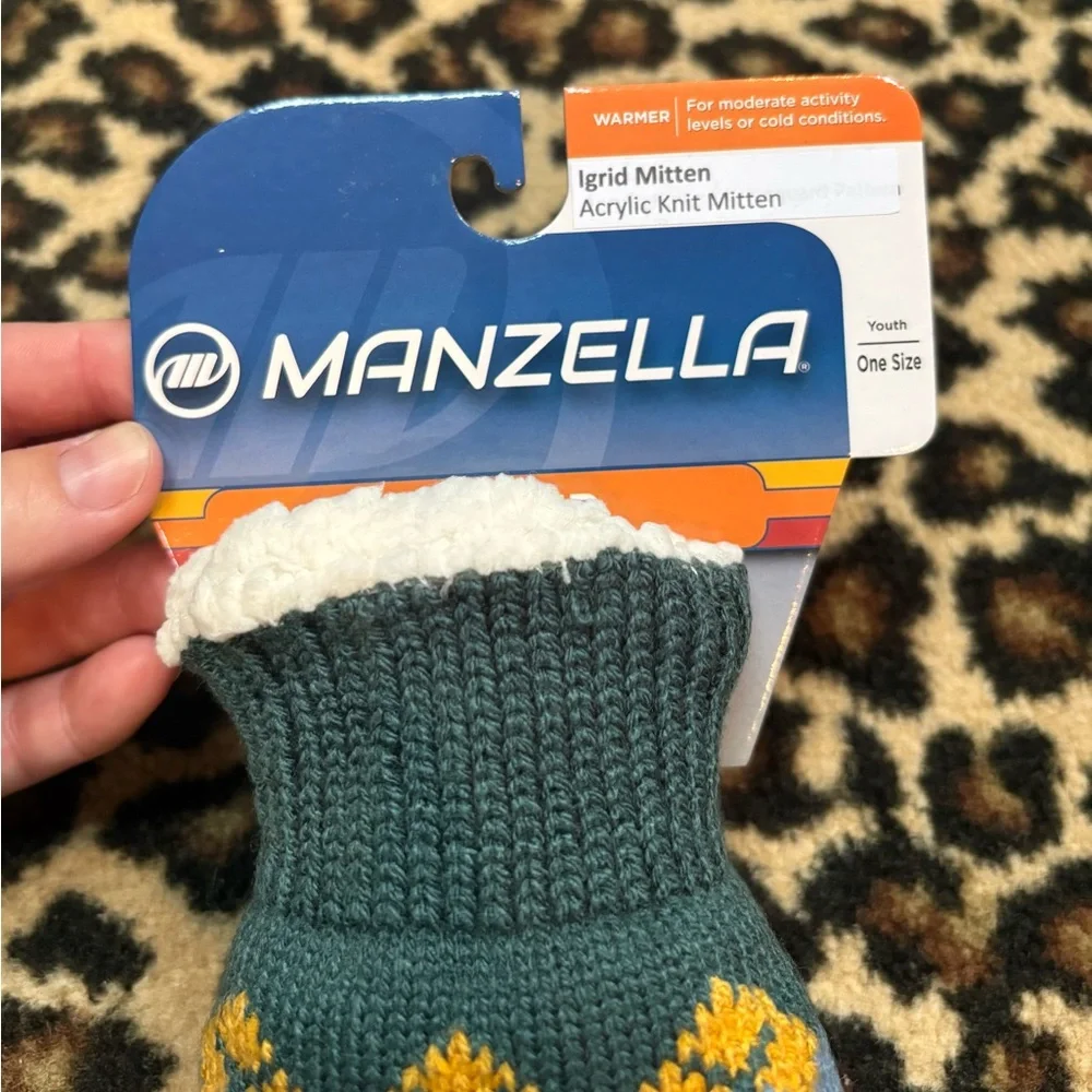 NWT Manzella Igrid Mitten Youth Os